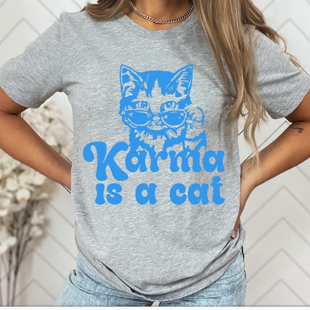 Karma kitty T-shirt